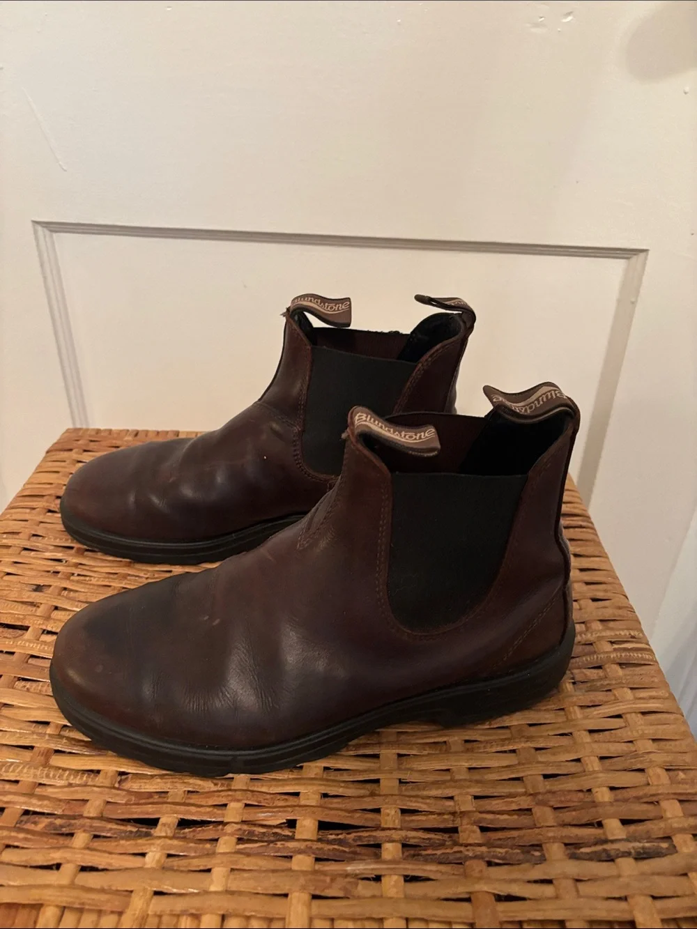 Unisex Brown Leather Blundstone Chelsea Boots
